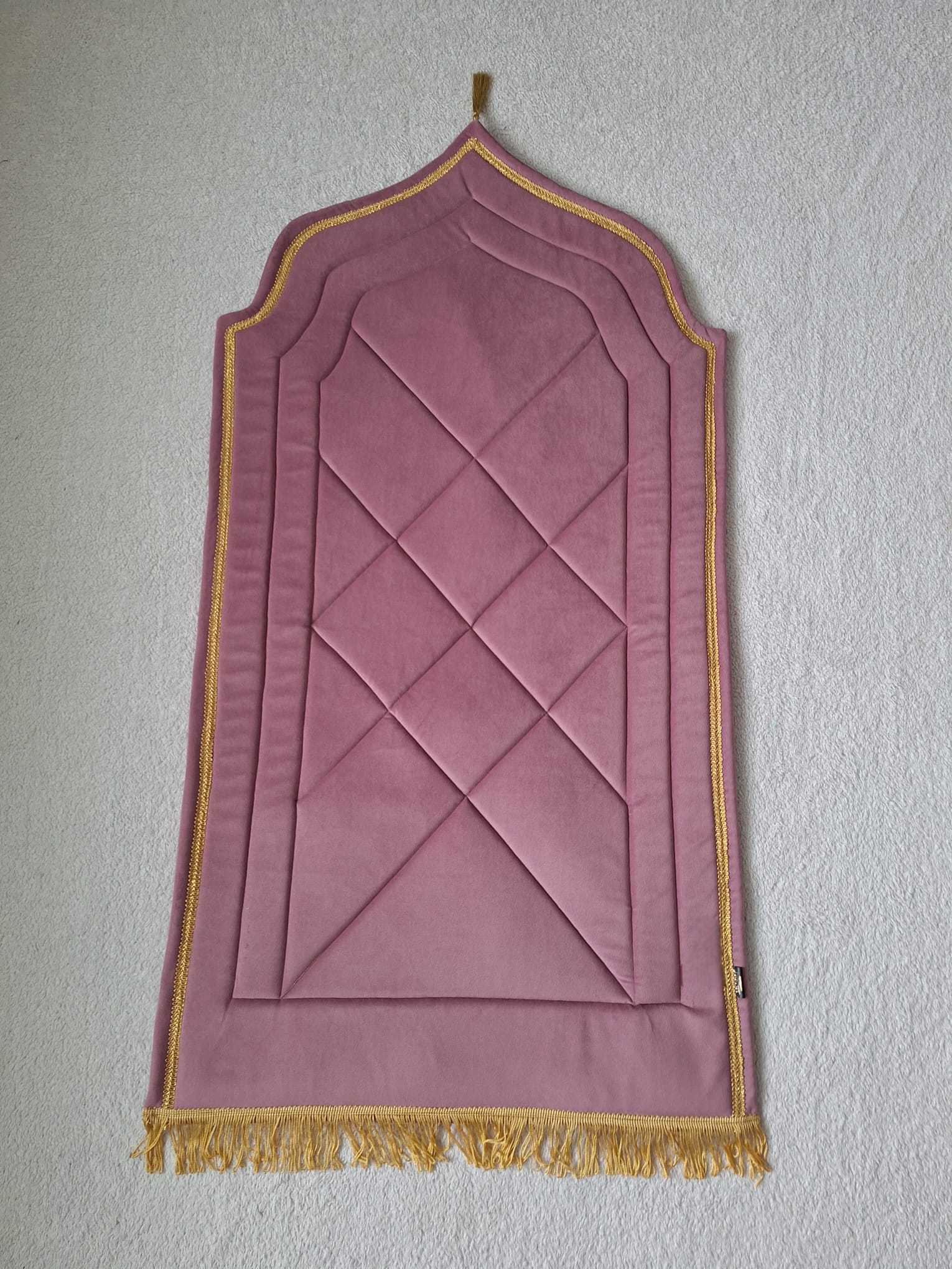 Lilium spužvaste serdžade