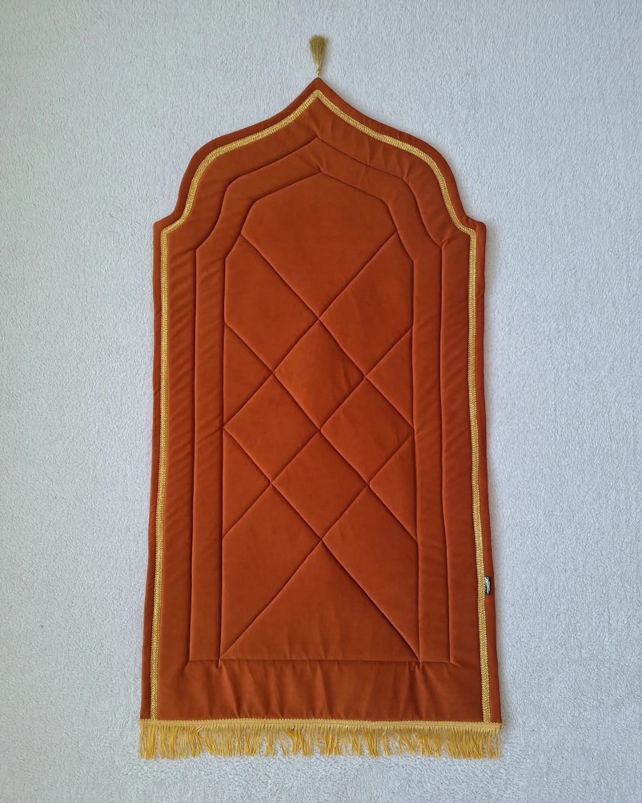 Lilium spužvaste serdžade