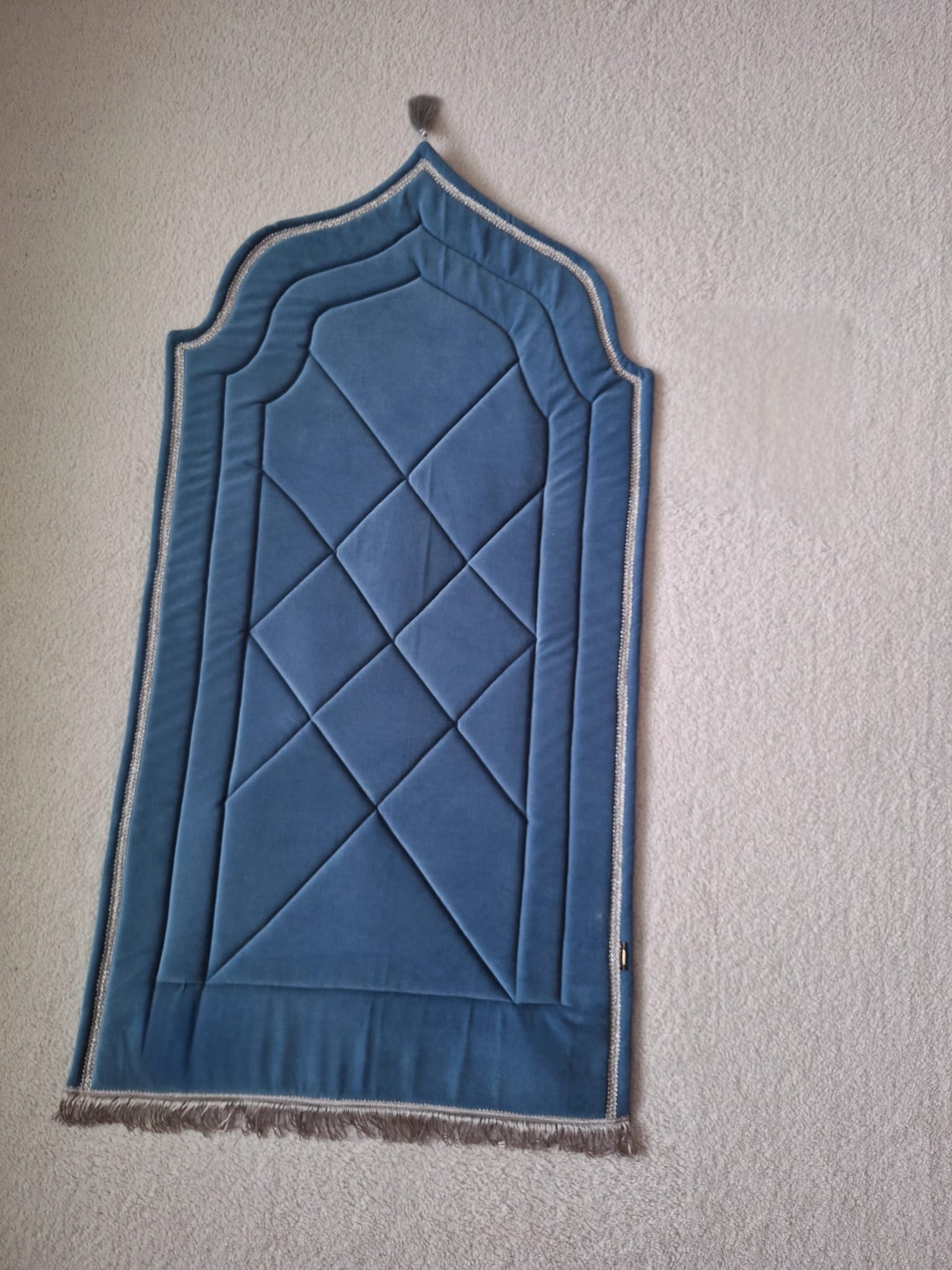 Lilium spužvaste serdžade